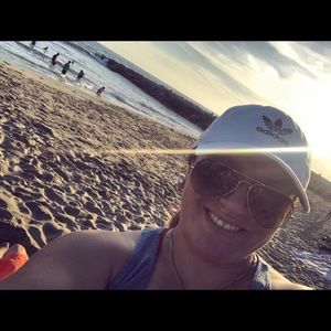 Meet your Posher, Vivian